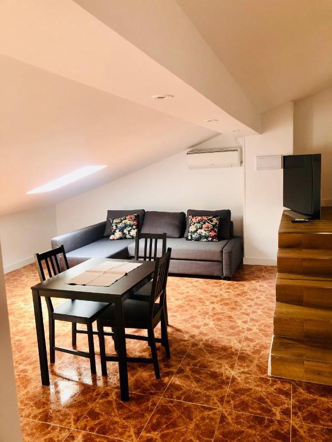 Apartamento Turistico Atico La Taberna Arenas de San Pedro Exteriör bild